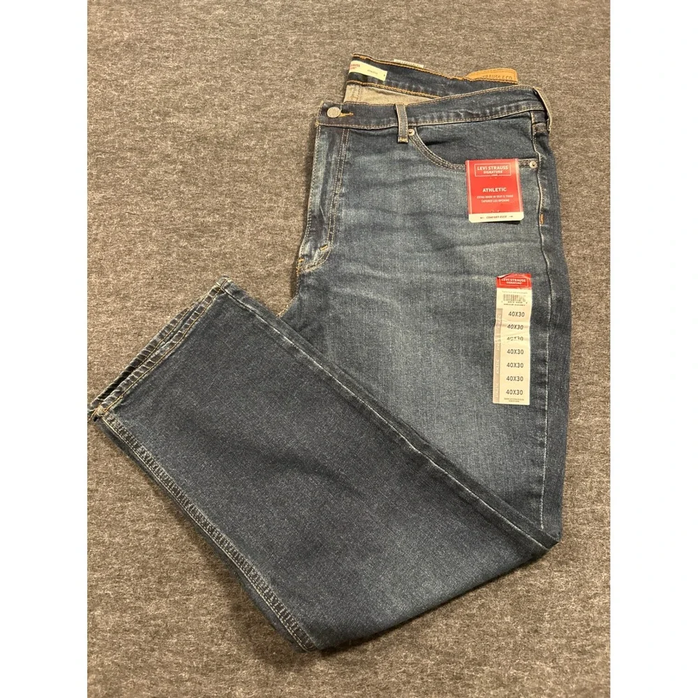 Signature Levi Strauss Athletic Fit Men 40x30(29) Blue New Tapered Jeans